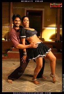 Mumait Khan feet photo 4