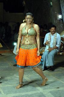 Mumait Khan feet photo 11
