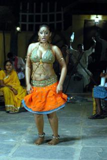 Mumait Khan feet photo 9