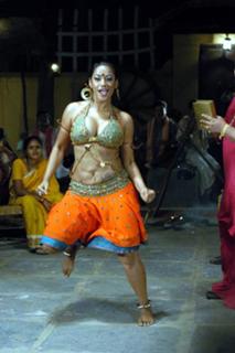 Mumait Khan feet photo 5