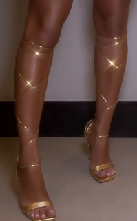 Munik Nunes feet photo 7