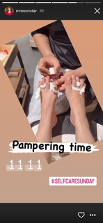 Munmun Dutta feet photo thumbnail