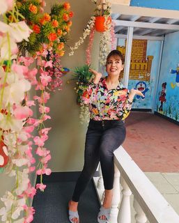 Munmun Dutta feet photo thumbnail