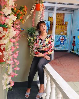 Munmun Dutta feet photo thumbnail