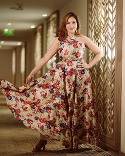 Munmun Dutta feet photo thumbnail