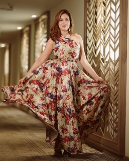 Munmun Dutta feet photo thumbnail