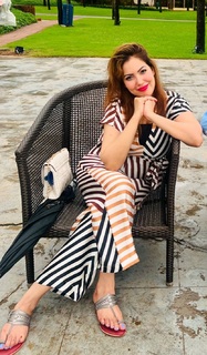 Munmun Dutta feet photo thumbnail