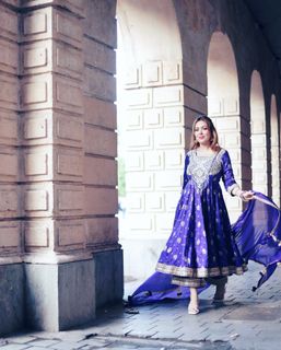 Munmun Dutta feet photo thumbnail