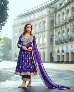 Munmun Dutta feet photo thumbnail