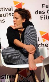 Muriel Baumeister feet photo 17