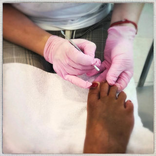 Muriel Baumeister feet photo 9
