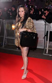 Mutya Buena feet photo 3