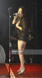 Mutya Buena feet photo 2