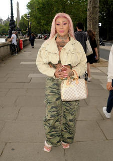 Mutya Buena feet photo 2