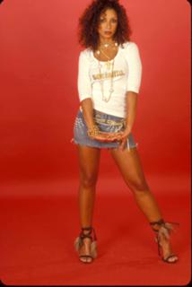 Mya feet photo thumbnail