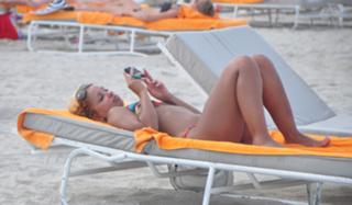 Mya feet photo thumbnail