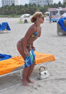 Mya feet photo thumbnail