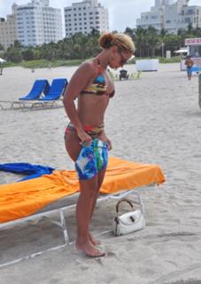 Mya feet photo thumbnail