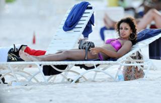 Mya feet photo thumbnail