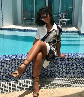 Mya feet photo thumbnail