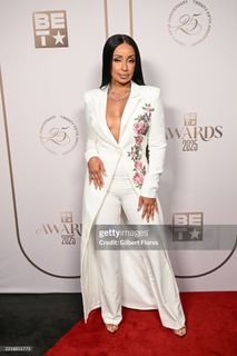 Mya feet photo thumbnail