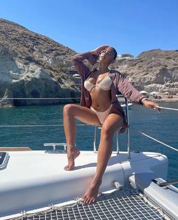 Mya Mills feet photo 3