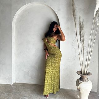 Mya Mills feet photo 3