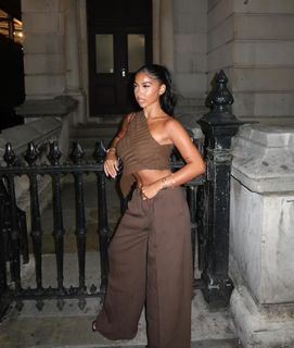 Mya Mills feet photo 2