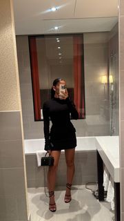 Mya Mills feet photo 3