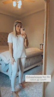 Mykayla Skinner feet photo 4