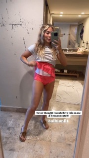 Mykayla Skinner feet photo 16
