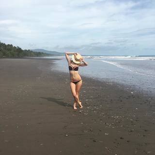 Myla Dalbesio feet photo 5