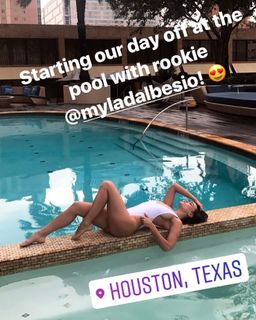Myla Dalbesio feet photo 3