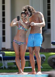 Myleene Klass feet photo thumbnail