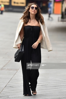 Myleene Klass feet photo thumbnail
