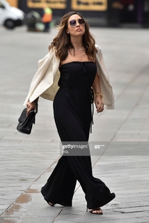 Myleene Klass feet photo thumbnail
