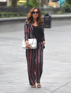 Myleene Klass feet photo thumbnail