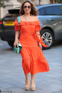 Myleene Klass feet photo thumbnail