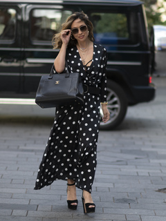 Myleene Klass feet photo thumbnail