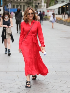 Myleene Klass feet photo thumbnail
