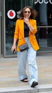Myleene Klass feet photo thumbnail