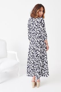 Myleene Klass feet photo thumbnail