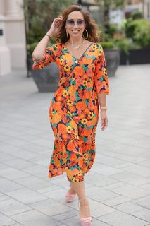 Myleene Klass feet photo thumbnail