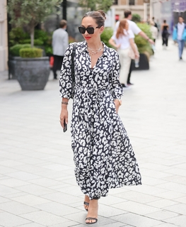 Myleene Klass feet photo thumbnail