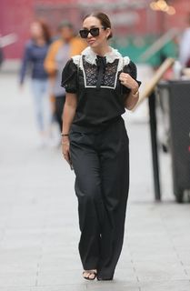 Myleene Klass feet photo thumbnail