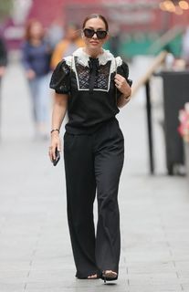 Myleene Klass feet photo thumbnail