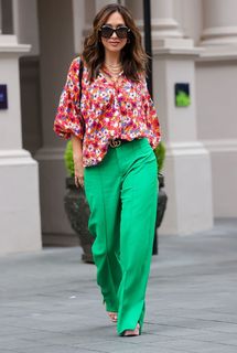 Myleene Klass feet photo thumbnail