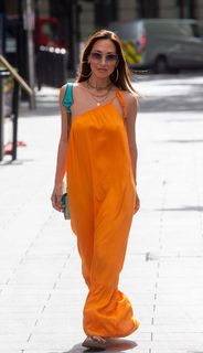 Myleene Klass feet photo thumbnail