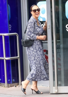 Myleene Klass feet photo thumbnail