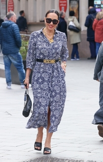 Myleene Klass feet photo thumbnail